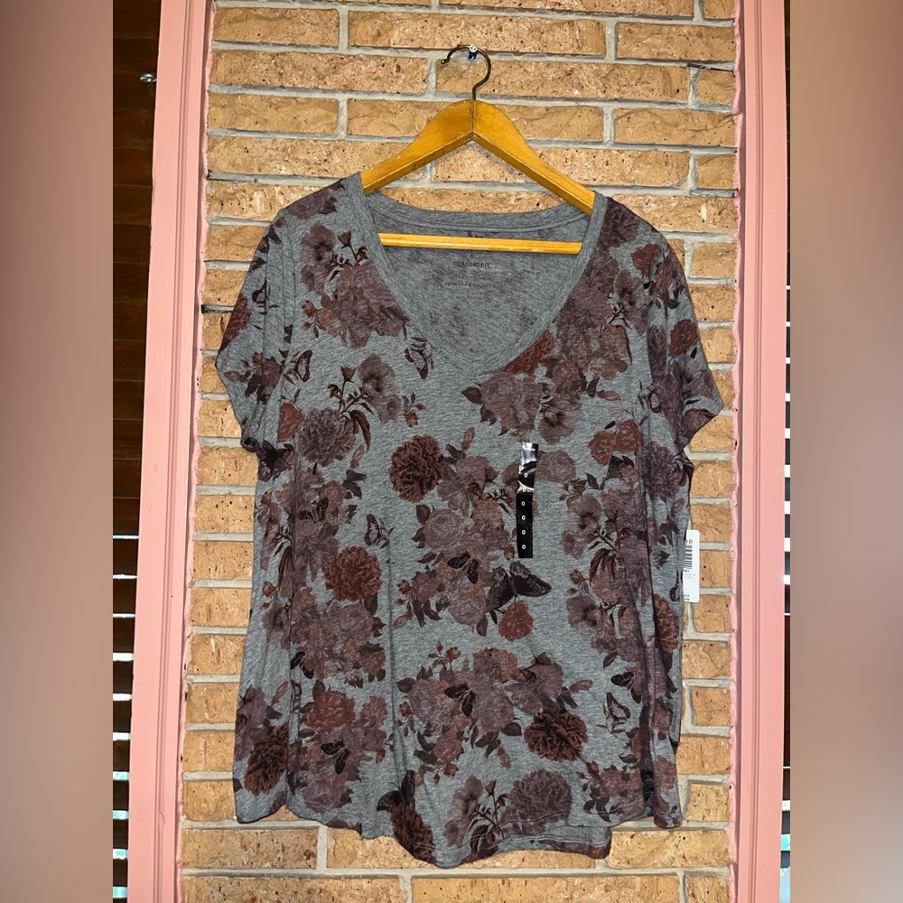 NWT TORRID Women’s 0 (Large) Shirt